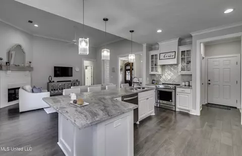 Kitchen - 118 Hampstead Dr, Madison, MS 39110 photo 5 of 9