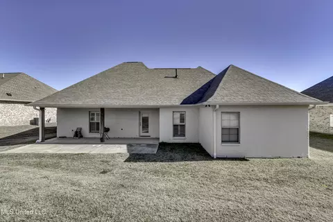 Exterior - 118 Hampstead Dr, Madison, MS 39110 photo 5 of 11
