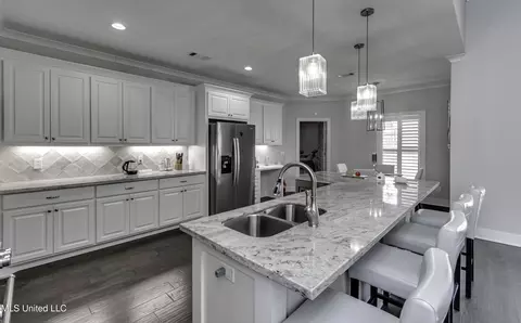 Kitchen - 118 Hampstead Dr, Madison, MS 39110 photo 8 of 9