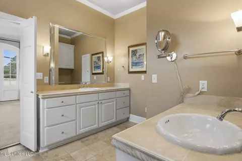 Bath - 288 Morgan Rd, Canton, MS 39046 photo 3 of 6