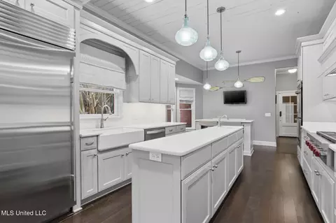 Kitchen - 288 Morgan Rd, Canton, MS 39046 photo 2 of 8