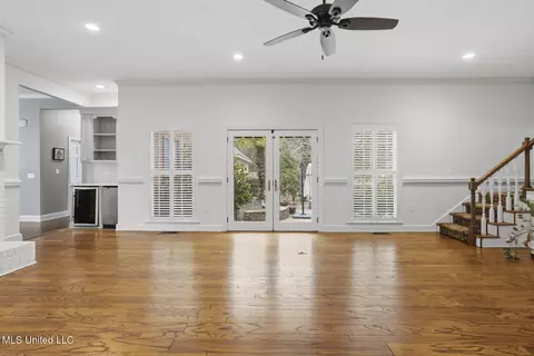 Living - 288 Morgan Rd, Canton, MS 39046 photo 3 of 6