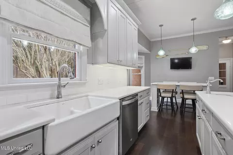 Kitchen - 288 Morgan Rd, Canton, MS 39046 photo 3 of 8