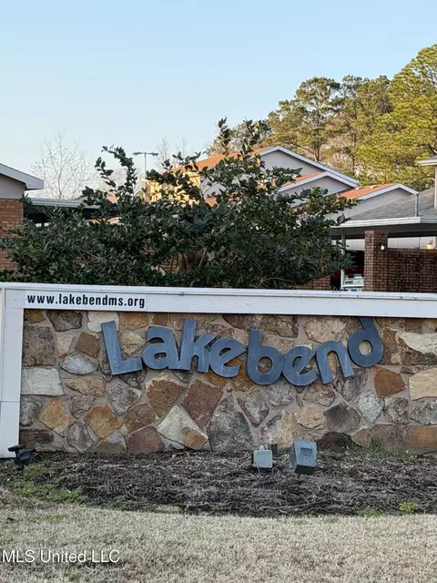 111 Lakebend Cir, Brandon, MS 39042 photo 4