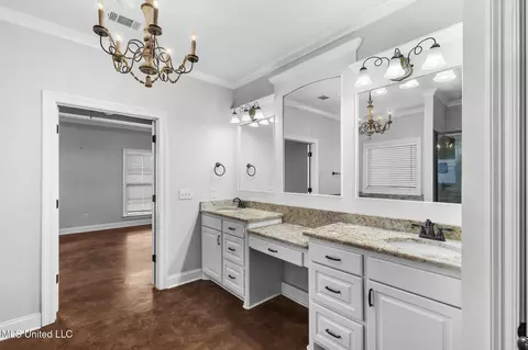 Entry Way - 602 Belle Oak Ln, Brandon, MS 39042 photo 7 of 8