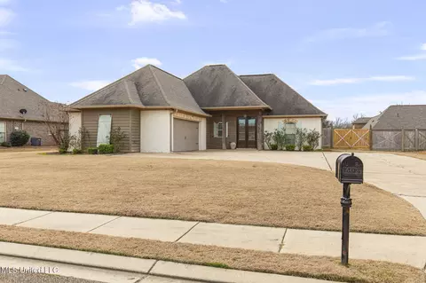 Exterior - 602 Belle Oak Ln, Brandon, MS 39042 photo 2 of 9