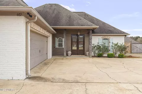 Other - 602 Belle Oak Ln, Brandon, MS 39042 photo 1 of 19