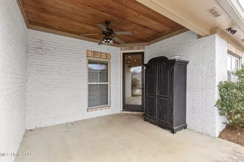 Exterior - 602 Belle Oak Ln, Brandon, MS 39042 photo 3 of 9