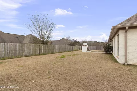 Exterior - 602 Belle Oak Ln, Brandon, MS 39042 photo 9 of 9