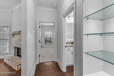 Entry Way - 602 Belle Oak Ln, Brandon, MS 39042 photo 8 of 8