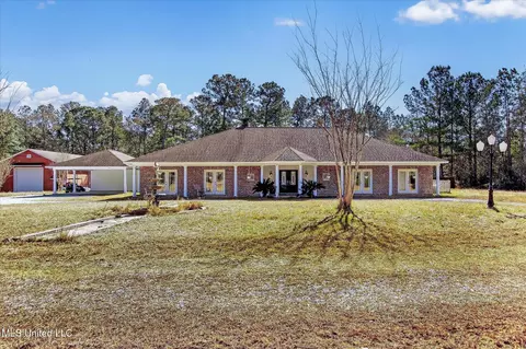 20419 Robinson Rd, Gulfport, MS 39503
