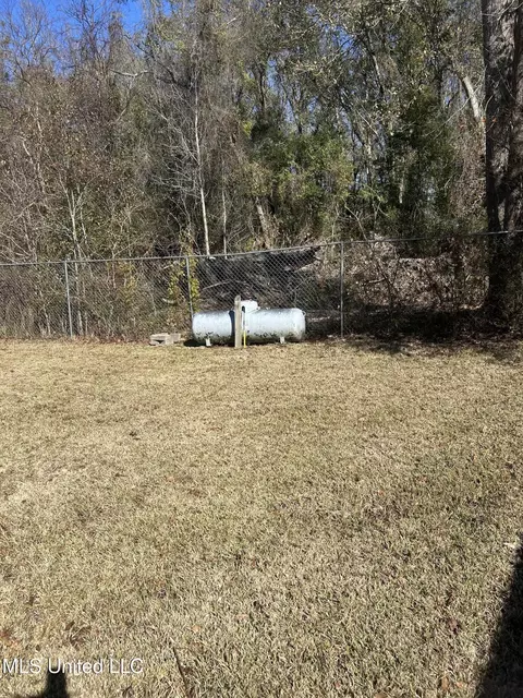 Exterior - 3906 River Pine Dr, Moss Point, MS 39563 photo 2 of 6