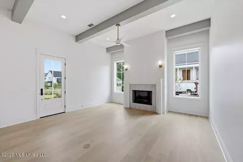 Living - 130 Water St, Madison, MS 39110 photo 3 of 7