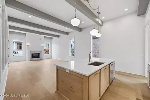 Living - 130 Water St, Madison, MS 39110 photo 6 of 7