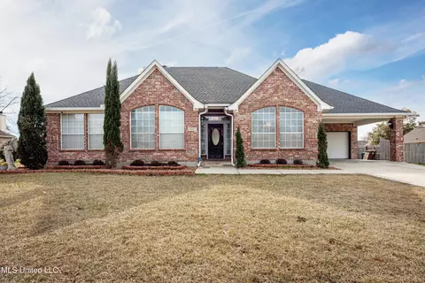 14077 N White Swan Dr, Gulfport, MS 39503