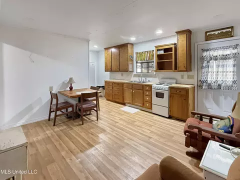 Kitchen - 458 Le 1638, Pachuta, MS 39347 photo 2 of 2