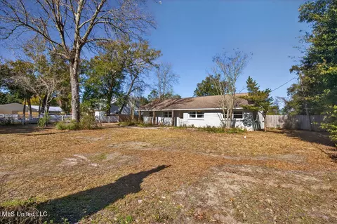 1592 E 2nd St, Pass Christian, MS 39571 photo 41