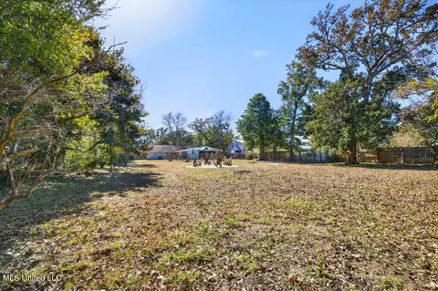 1592 E 2nd St, Pass Christian, MS 39571 photo 33