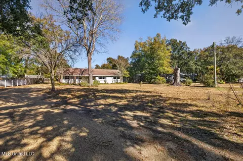 1592 E 2nd St, Pass Christian, MS 39571 photo 40