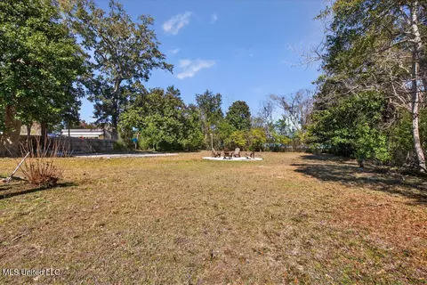 1592 E 2nd St, Pass Christian, MS 39571 photo 32