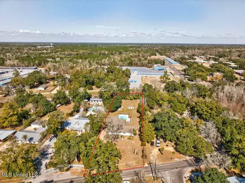1592 E 2nd St, Pass Christian, MS 39571 photo 36