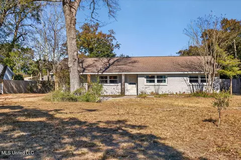 1592 E 2nd St, Pass Christian, MS 39571 photo 3