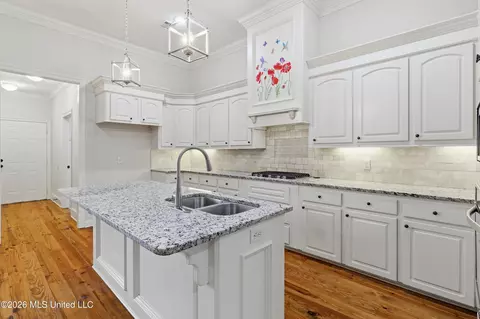 Kitchen - 119 Camden Xing, Madison, MS 39110 photo 1 of 2