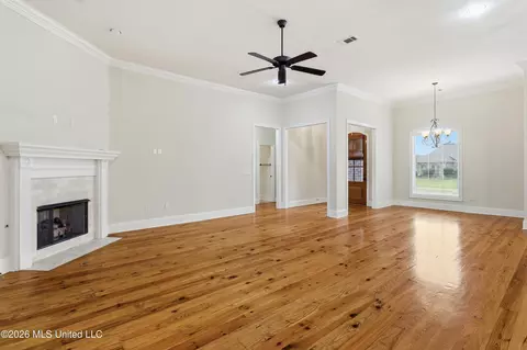 Living - 119 Camden Xing, Madison, MS 39110 photo 2 of 3