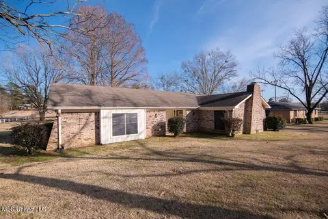 3864 S Siwell Rd, Jackson, MS 39212 photo 2