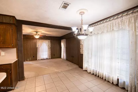 3864 S Siwell Rd, Jackson, MS 39212 photo 11