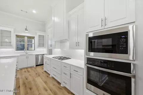 Kitchen - 922 Mullican Rd, Florence, MS 39073 photo 2 of 2