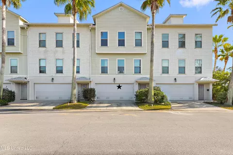 1400 Mill Rd #40, Gulfport, MS 39507