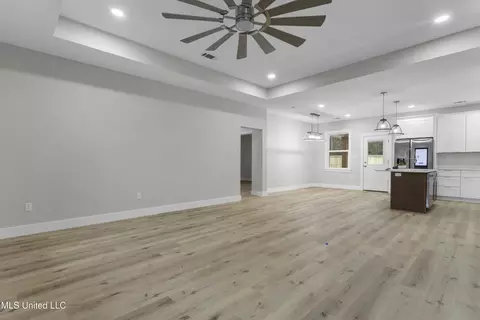 Living - 2519 Duck Lake Dr, Moss Point, MS 39563 photo 6 of 6