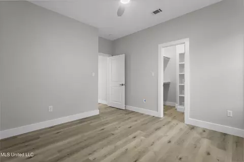 Bedroom - 2519 Duck Lake Dr, Moss Point, MS 39563 photo 3 of 5
