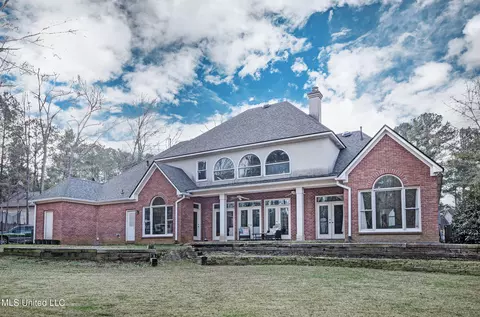 Exterior - 340 Sherborne Pl, Flowood, MS 39232 photo 5 of 6