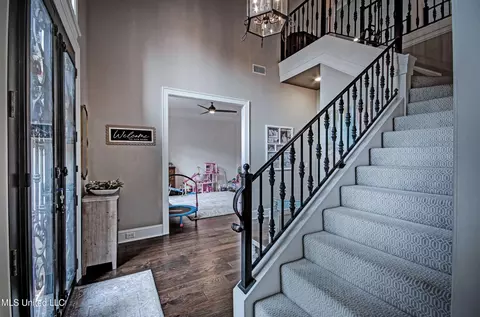 Entry Way - 340 Sherborne Pl, Flowood, MS 39232 photo 1 of 4