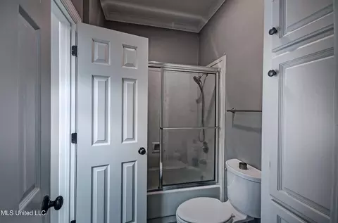 Bath - 340 Sherborne Pl, Flowood, MS 39232 photo 8 of 9