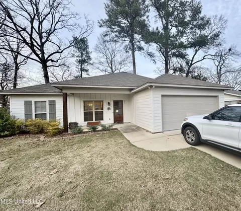 524 Sardis St, Pearl, MS 39208