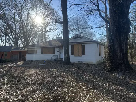 3409 Meadow Ln, Jackson, MS 39212