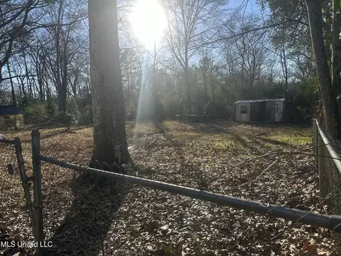 Exterior - 3409 Meadow Ln, Jackson, MS 39212 photo 3 of 5