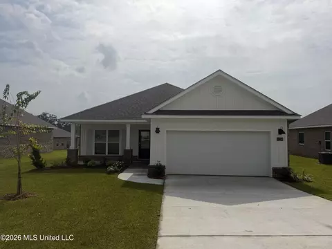 14194 Quill Ave, Biloxi, MS 39532