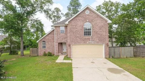 2106 Lauren Dr, Biloxi, MS 39532