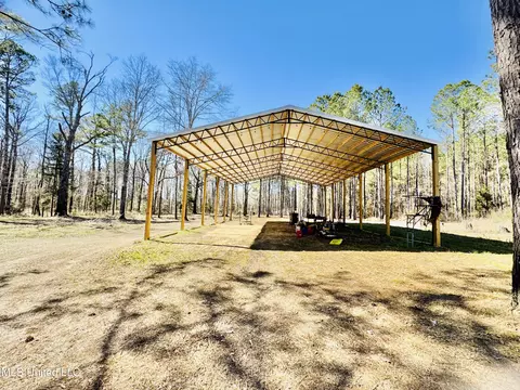 104 Mamie Mangum Rd, Florence, MS 39073