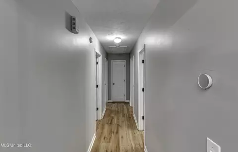 Entry Way - 1063 Bayberry Dr, Flowood, MS 39232 photo 1 of 4