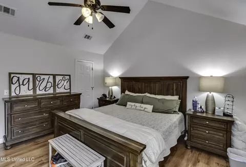Bedroom - 1063 Bayberry Dr, Flowood, MS 39232 photo 5 of 8