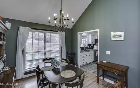 Dining - 1063 Bayberry Dr, Flowood, MS 39232 photo 1 of 4