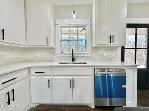 Kitchen - 391 Scr 62, Magee, MS 39111 photo 5 of 8