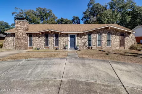 2419 Demaret Dr, Gulfport, MS 39507