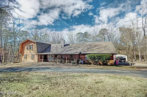 Exterior - 407 Warwick Rd, Clinton, MS 39056 photo 4 of 16
