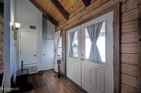 Entry Way - 407 Warwick Rd, Clinton, MS 39056 photo 1 of 1